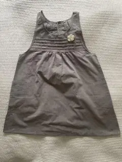 グレー ノースリーブエプロン フラワーモチーフ付き