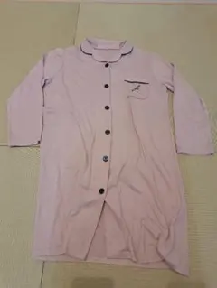 薄いピンクのマタニティパジャマセット