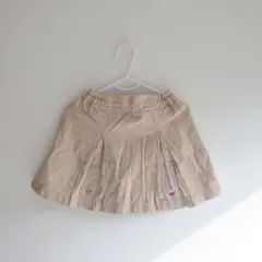 familiarベージュ プリーツスカート ファミちゃんフワちゃん刺繍100cm