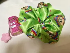 クレヨンしんちゃん　チョコビボールチェーン＆シュシュ