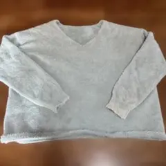フワフワライトグレーVネックセーター