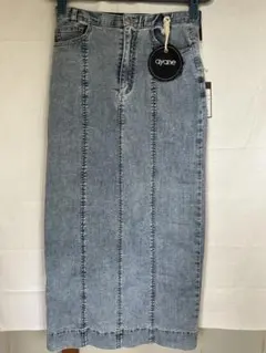 タグ付き未着用新品♪ayane（アヤン）デニムタイトスカート ☆36サイズのサムネイル