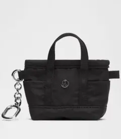 新品未使用！ルルレモン　multi pocket nano tote pouchのサムネイル