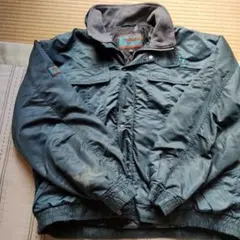 防寒ジャンパー