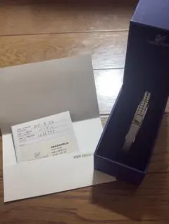SWAROVSKI バングル 33.8g クリスタル装飾 アクセサリー　高級のサムネイル