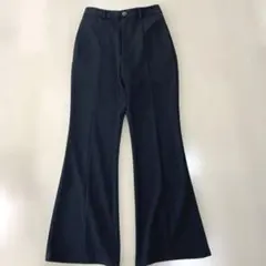 ジーユー　センタープレスフレアパンツ ゴム入りウエスト　Ｍ　新品未使用