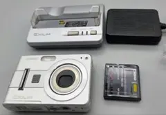 【クレードル付】カシオ　EXILIM ZOOM EX-Z57　コンデジのサムネイル