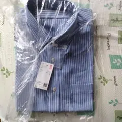 新品　ユニクロ　カッターシャツ　半袖