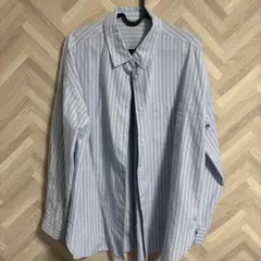 GU 青と白のストライプ 長袖シャツ