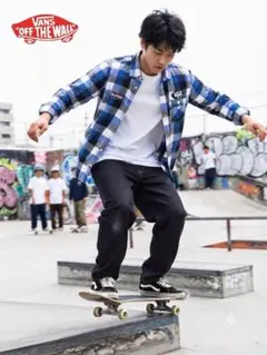 VANS チェック柄 長袖シャツ ブルー系 Mサイズのサムネイル