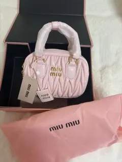 【新品未使用】MIU MIU ピンク キルティング ハンドバッグ