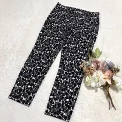 【ユニクロ】UNIQLO クロップドレギンスパンツ 花柄 ブラック L