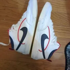 Nike Leo Baker ハイカットスニーカー