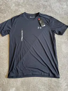 Under Armour ブラック Tシャツ