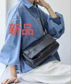BEARDSLEY✳︎レザー ボディバッグ + 新品替ベルトセット✳︎ブラック
