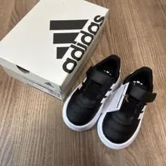 キッズスニーカー