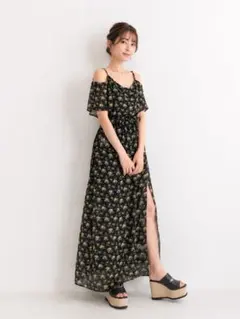 ［美品］EMODAディープサイドスリットマキシワンピース (ミックス)のサムネイル