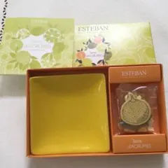 部屋の芳香剤のサムネイル