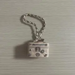 ジルスチュアート　ミニブローチバニティキーホルダー