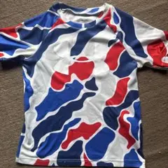 Under Armour カモフラージュ Tシャツ