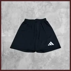 ぱ*や様 adidas アディダス 刺繍ロゴ ショートパンツ ブラック Lサイズ