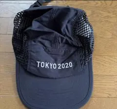 TOKYO 2020 キャップ ASICS ブラック　ランニングキャップのサムネイル