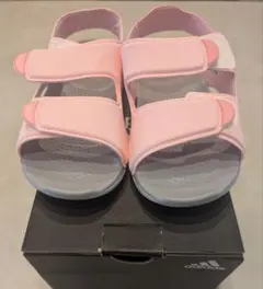 【adidas】ピンク サンダル　17センチ　✨️新品未使用✨️