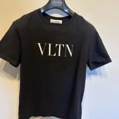 VALENTINO ブラック Tシャツ VLTNのサムネイル