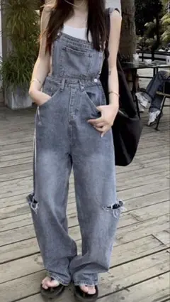 グレー ダメージデニムサロペット