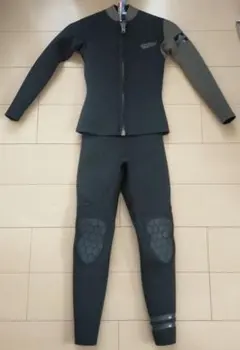 FELLOW ウェットスーツ 150サイズのサムネイル