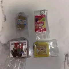 ガチャガチャ　お菓子ミニチュアチャーム