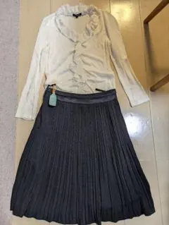 23区 フリルデザイン トップスとスカート セット 32