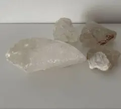 水晶原石セット　970ｇ　鑑賞石 自然石 天然石 鉱物 置物