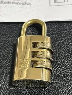 ルイヴィトン ナンバーロック ダイヤルロック式 パドロック 南京錠 取