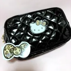 キティ　キルトスクエアポーチ　エナメル　レオパード　キルティング　豹柄　黒