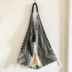 Item thumbnail for item 9ac4b6f9-a1e4-4a6c-9068-ac8b278aeccb