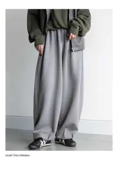 新品タグ付き　パンツ スウェットパンツ　スラックス カジュアル Lサイズ　グレー