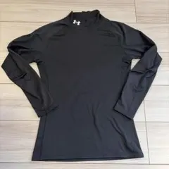 UNDER ARMOUR ブラック 長袖アンダーシャツ MD