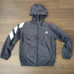 adidas ブラック　ナイロン ジャケット140