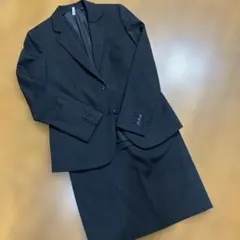 UNIQLO ストライプスーツのサムネイル