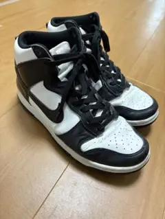 美品 Nike Dunk High パンダ白/黒ハイカットスニーカー27cm Nike Dunk High Retro 