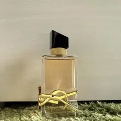 YSL イヴサンローラン リブレ LIBREオーデパルファム 残量あり 50ml