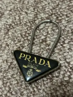 PRADAキーホルダー・キーリングのサムネイル