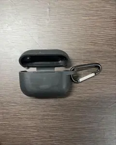 ESR AirPods Pro ケース (第2世代/第1世代兼用) ブラックのサムネイル