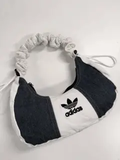 希少！デニム／白 リメイクadidas 再構築ハンドバッグ