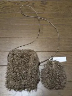 新品3COINSミニショルダーボアバッグ&同素材カラビナ付ボアポーチ2点セットのサムネイル