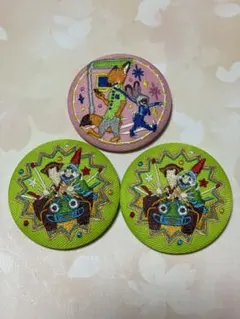 ディズニー刺繍缶バッジ3個セット