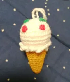 雪うさぎ　アイスクリーム　あみぐるみのサムネイル