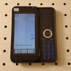 【ガラケー】bibiio　ビブリオ　オフホワイト　ブックケータイのサムネイル