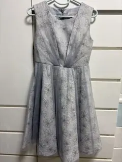 グレー 花柄刺繍 ノースリーブ Aラインドレス